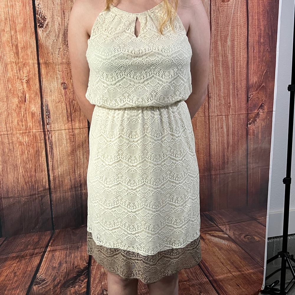 Emma & Michele Size 6 Lace Dress